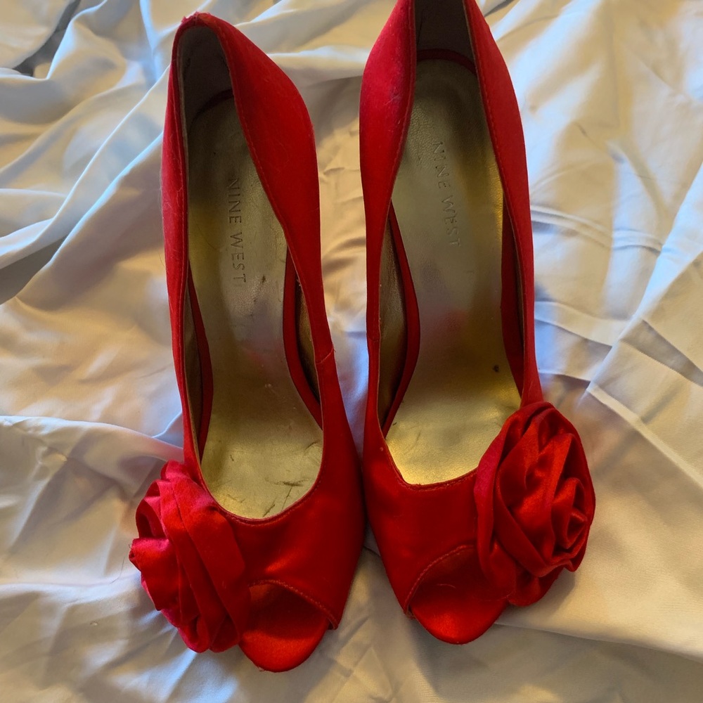 Nine West Red satin heels